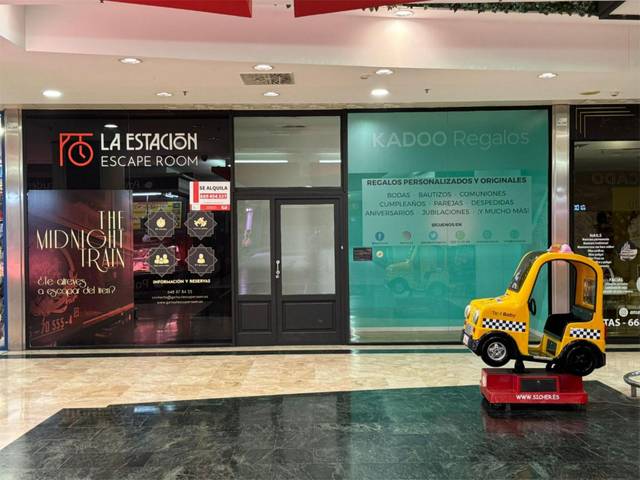 Local comercial en Alquiler en Calle Alcalá, 414 en Pueblo Nuevo