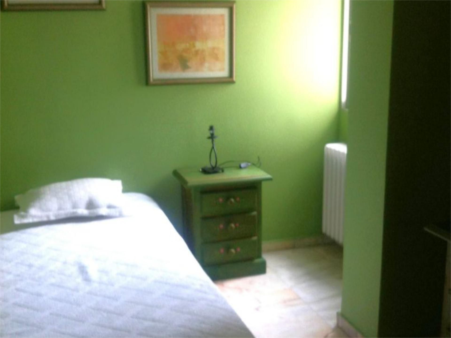 Bedroom of Flat to rent in Cáceres Capital  with Air Conditioner, Heating and Furnished