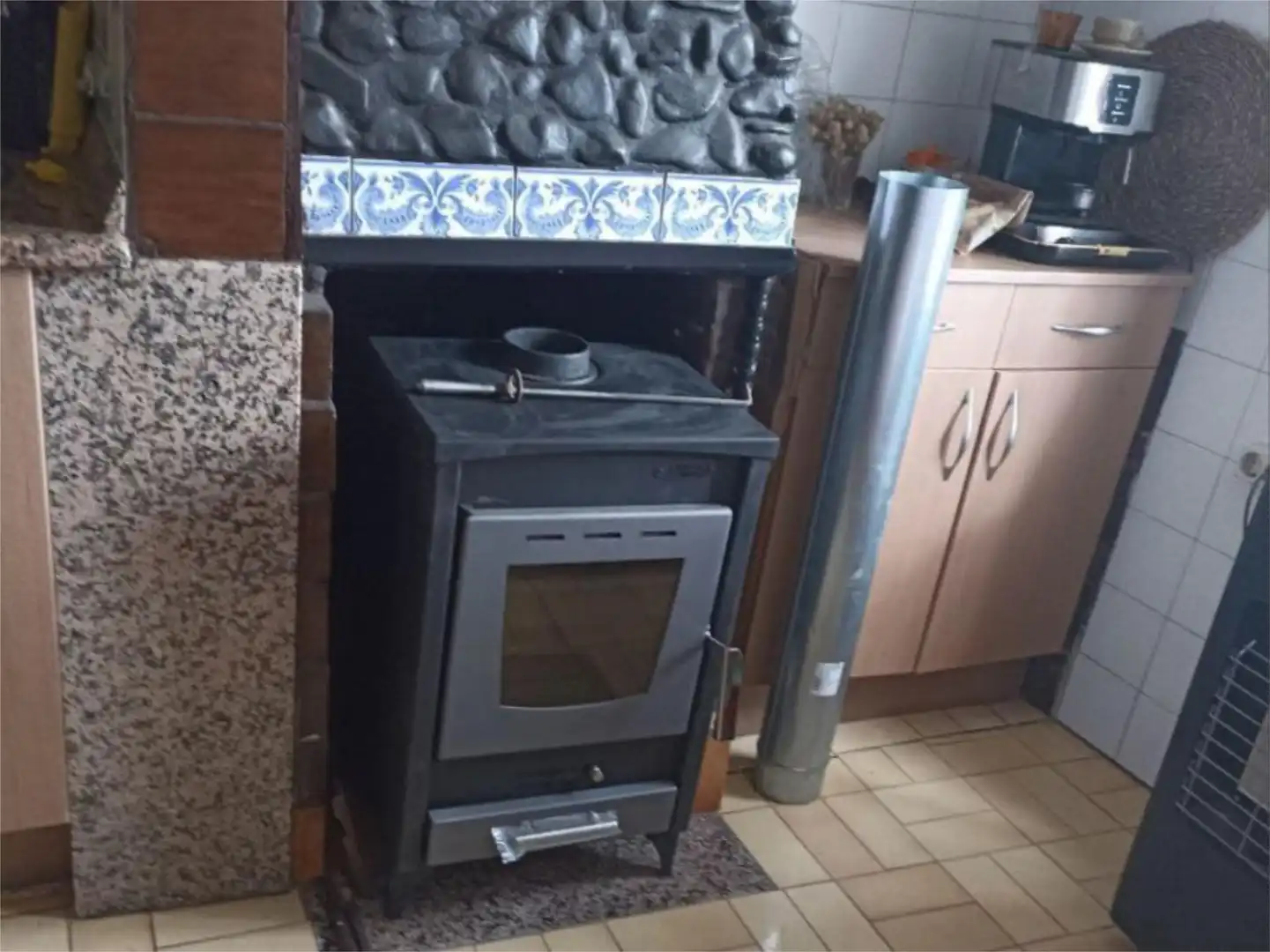 Wohnung zum Verkauf in Calle Principal, 6, Santibáñez de la Peña Küche von Wohnung zum Verkauf in Santibáñez de la Peña mit Privatgarten und Möbliert