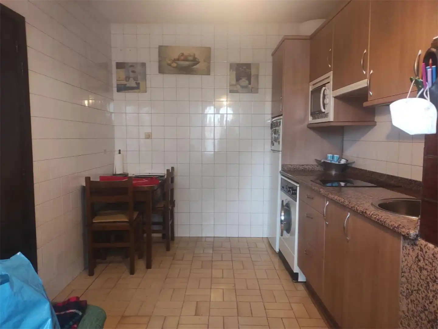 Wohnung zum Verkauf in Calle Principal, 6, Santibáñez de la Peña Küche von Wohnung zum Verkauf in Santibáñez de la Peña mit Privatgarten und Möbliert