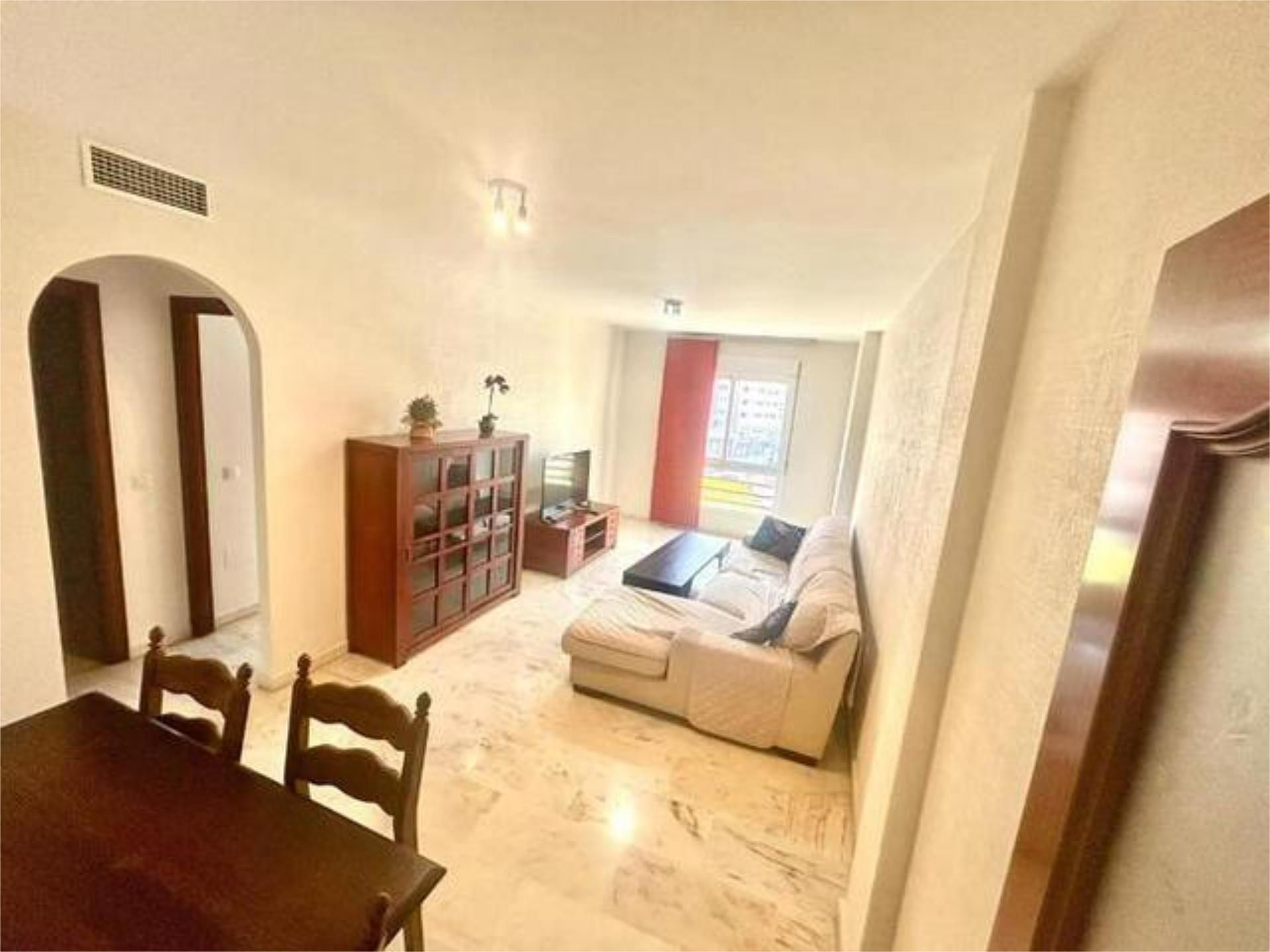 Sala d'estar de Pis de lloguer en Málaga Capital amb Jardí privat, Traster i Piscina