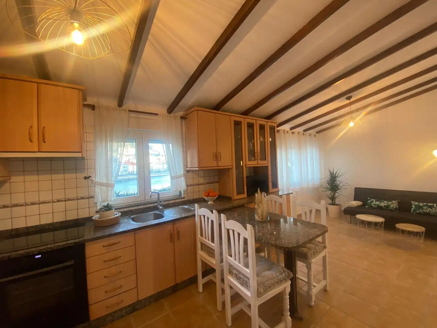 Flat for rent in Avenida da Mariña, 6, Corcubión