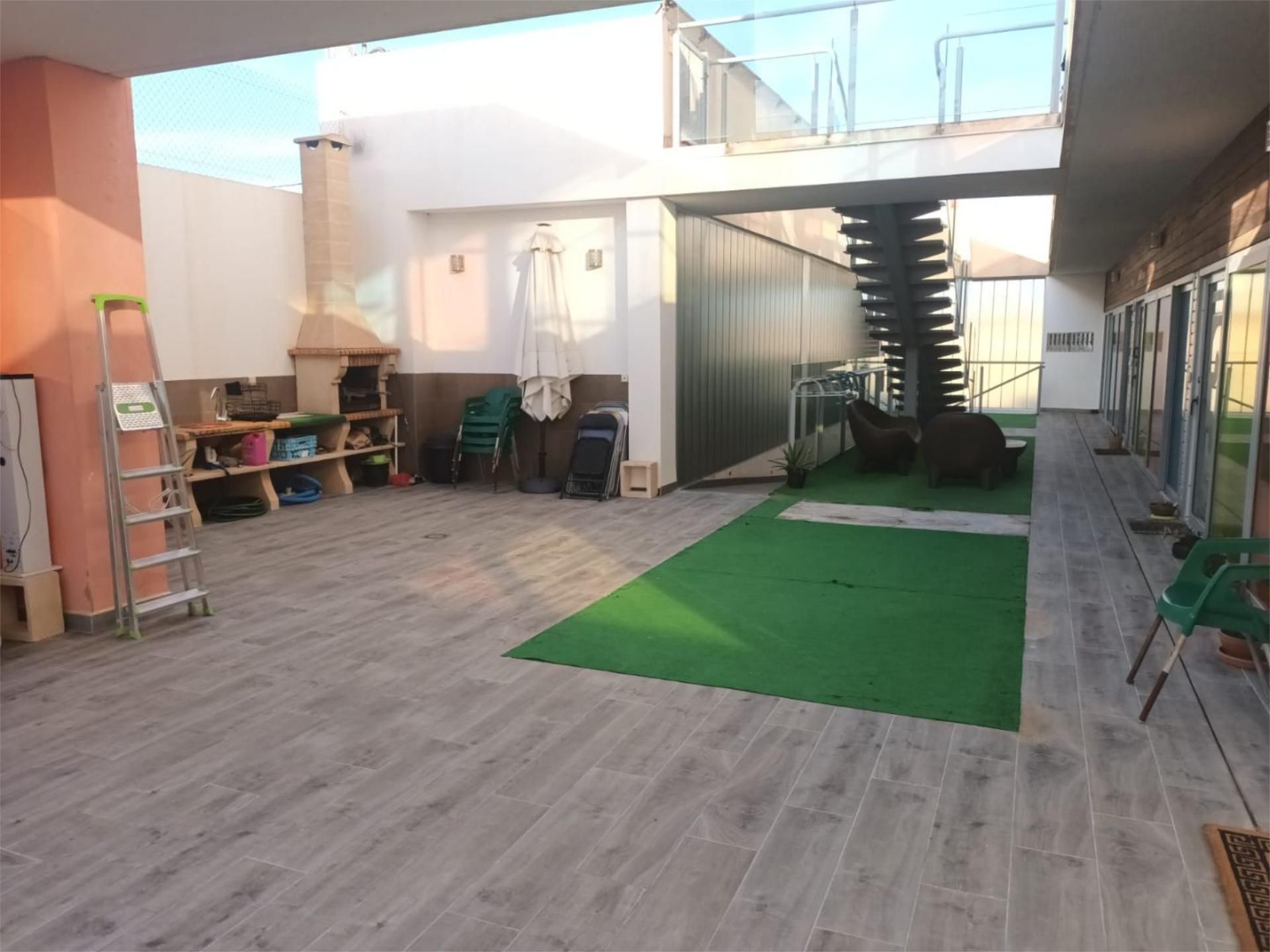 Terrassa de Pis de lloguer en Cartagena amb Aire condicionat, Calefacció i Jardí privat