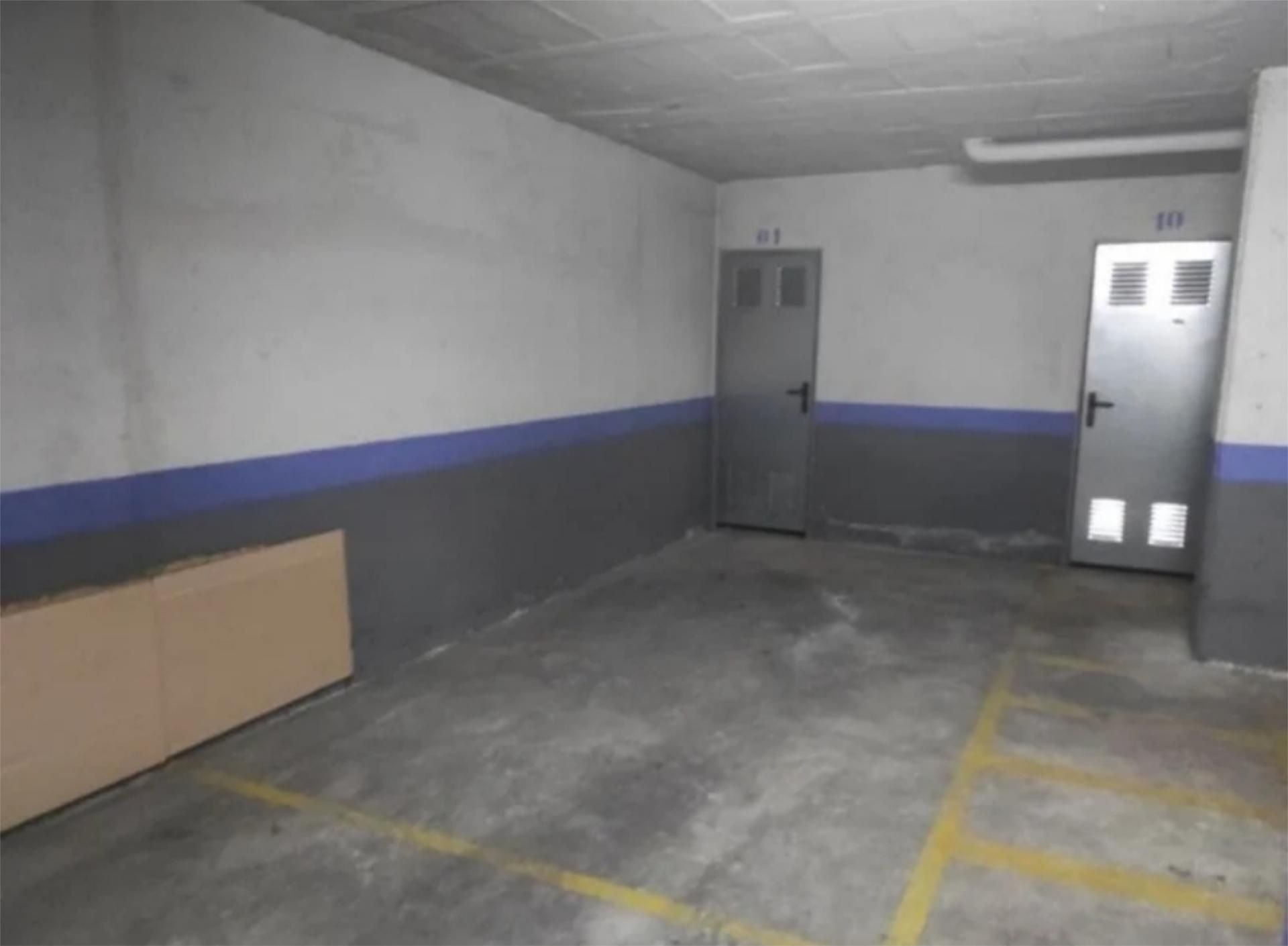 Parking of Garage to rent in Tui