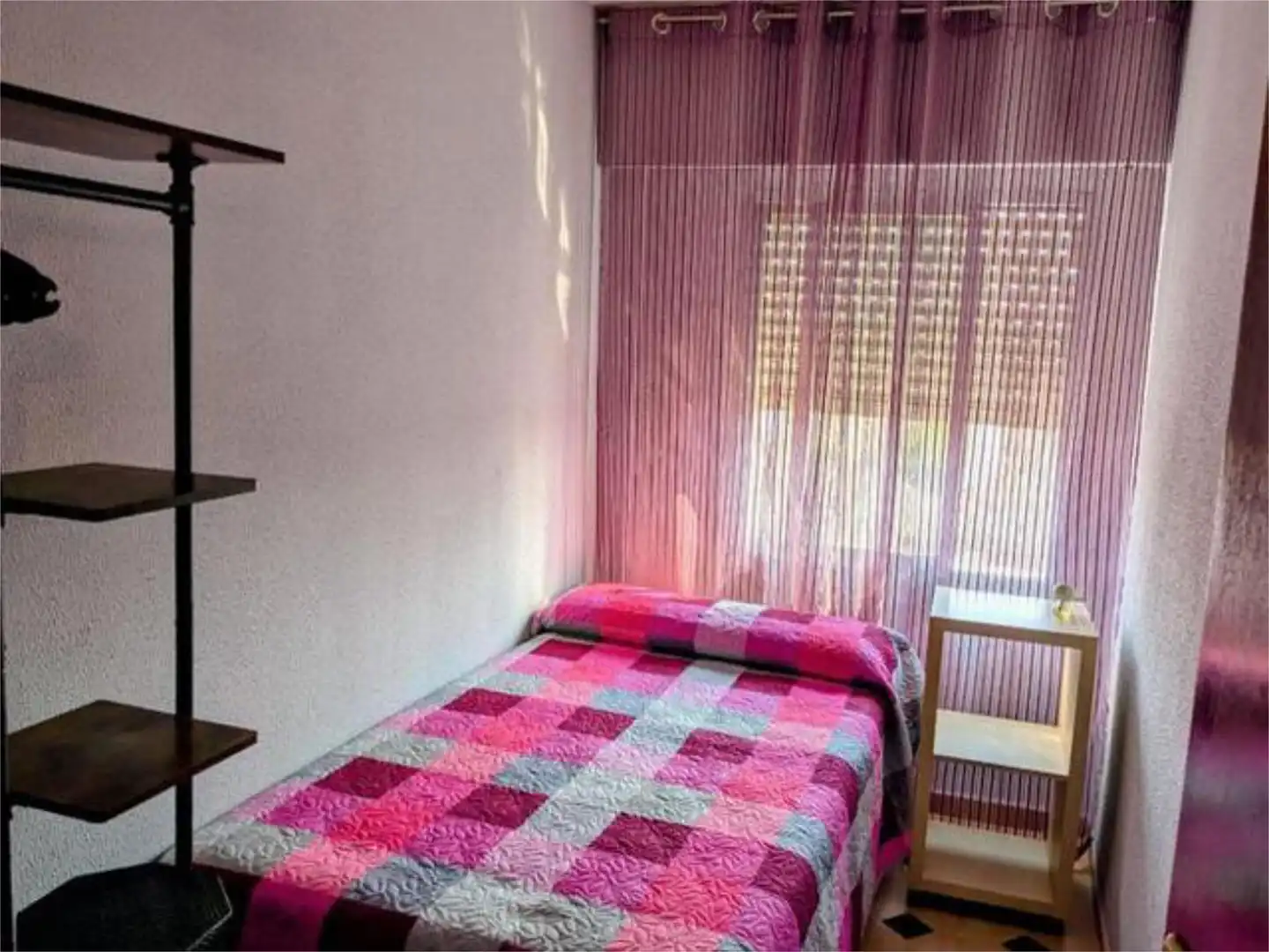 Piso en venta en Oropesa Habitación de Piso en venta en Oropesa con Terraza, Trastero y Amueblado