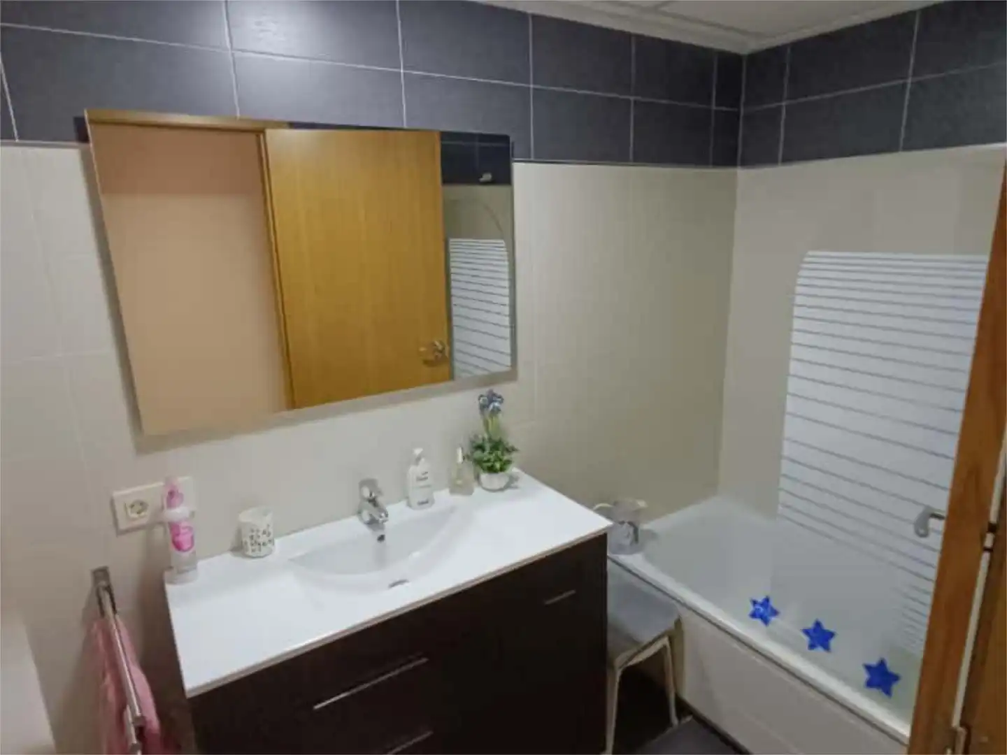 Piso en venta en Carrer Cardenal Payà, Fraternidad Baño de Piso en venta en Elda con Aire acondicionado, Terraza y Trastero