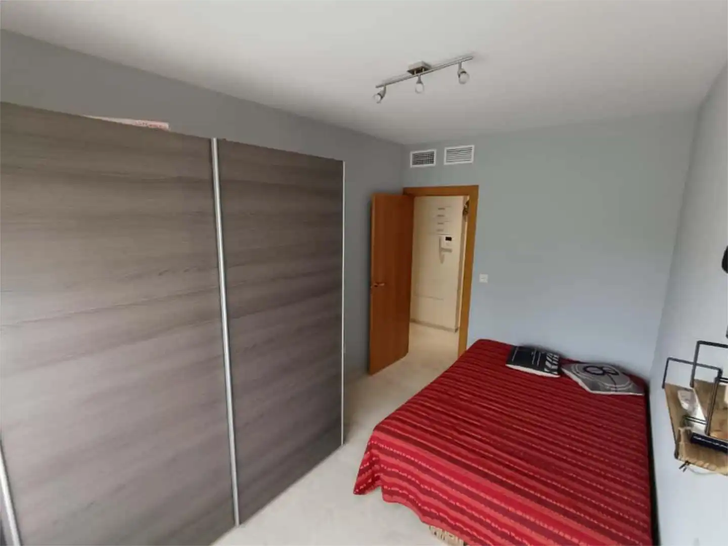Piso en venta en Carrer Cardenal Payà, Fraternidad Habitación de Piso en venta en Elda con Aire acondicionado, Terraza y Trastero