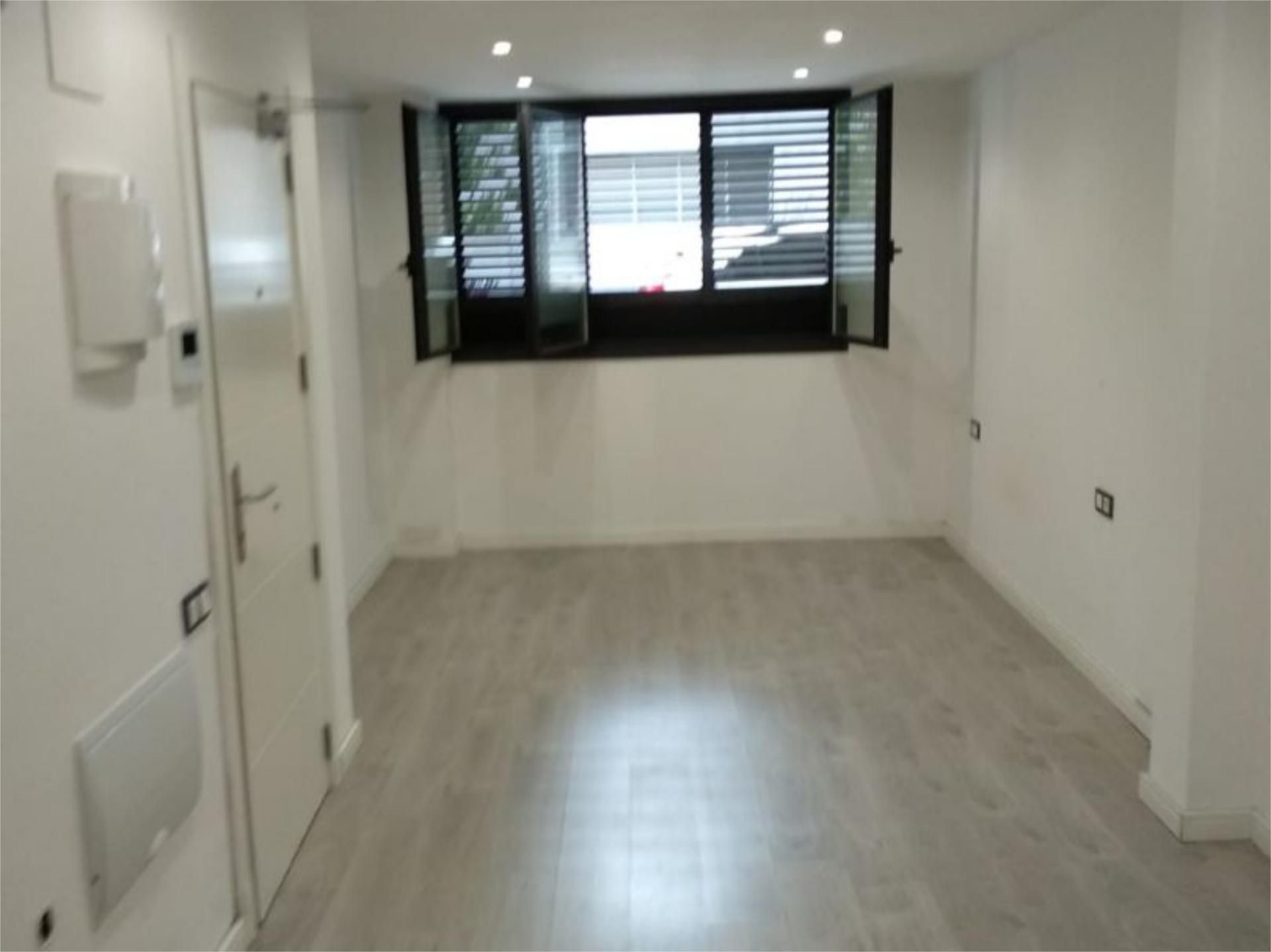 Loft to rent in  Barcelona Capital  with Parquet flooring, Terrace and Video intercom