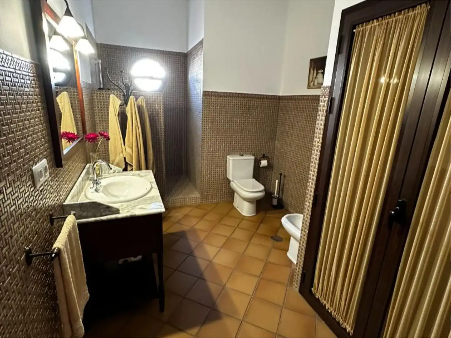 Casa o chalet en venta en Avenida Andalucia, 26, Villalba del Alcor Baño de Casa o chalet en venta en Villalba del Alcor con Aire acondicionado, Calefacción y Jardín privado