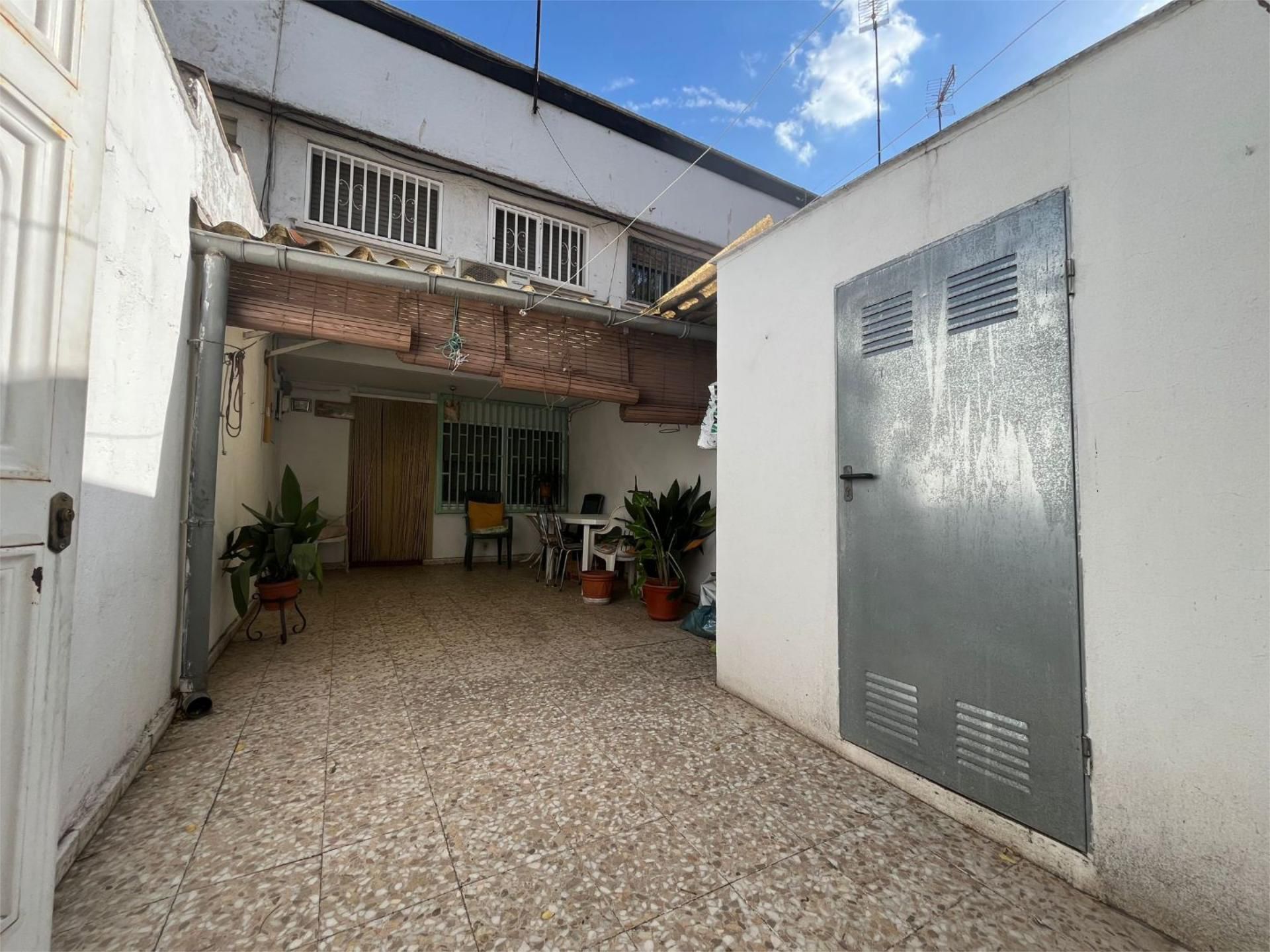 House or chalet for sale in  Madrid Capital  with Air Conditioner, Storage room and Furnished