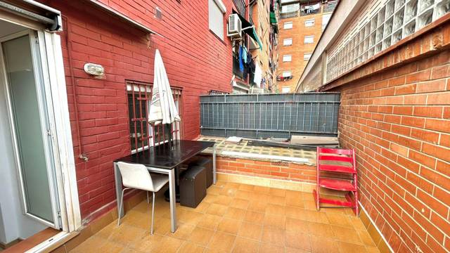 Piso en Venta en Carrer de la Constitució, 42 en La Salut