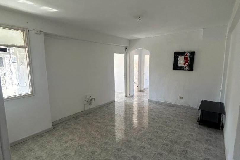 Foto 1 de Pis en venda a Calle Izquierdo Azcarate, 17a, Tristán - García Escámez - Somosierra, Santa Cruz de Tenerife