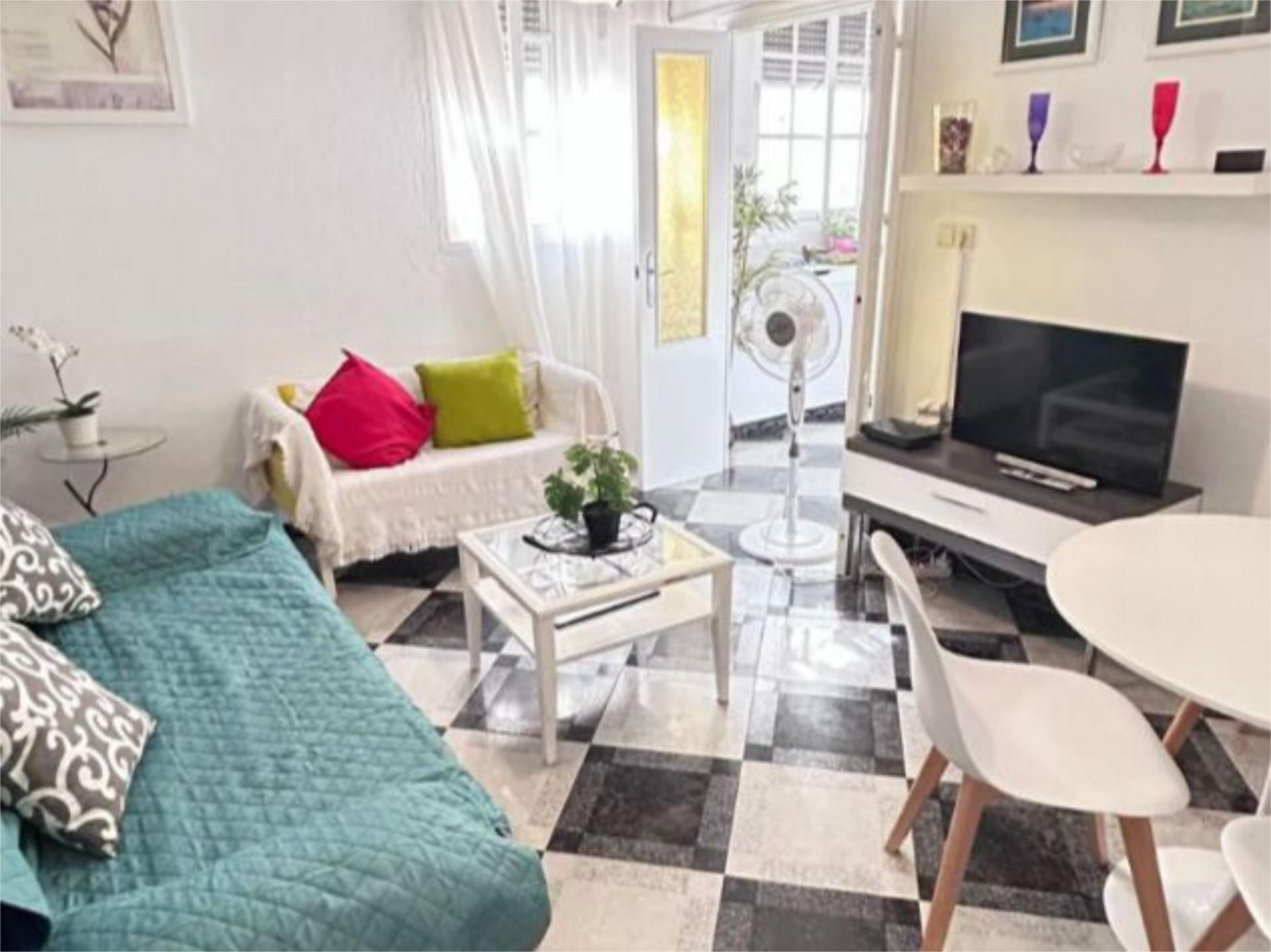 Living room of Flat for sale in  Cádiz Capital
