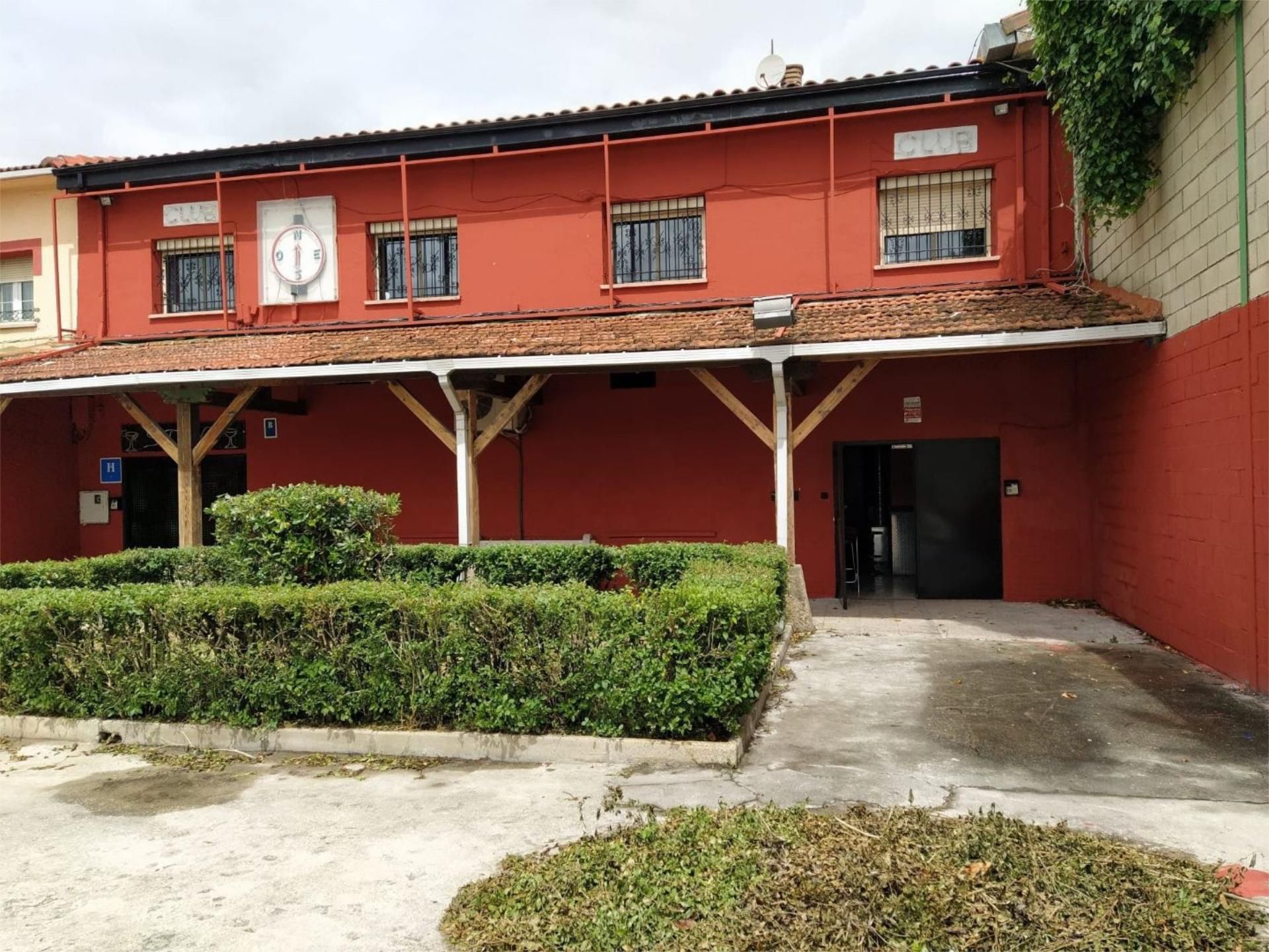 Vista exterior de Local en venta en Monasterio de Rodilla