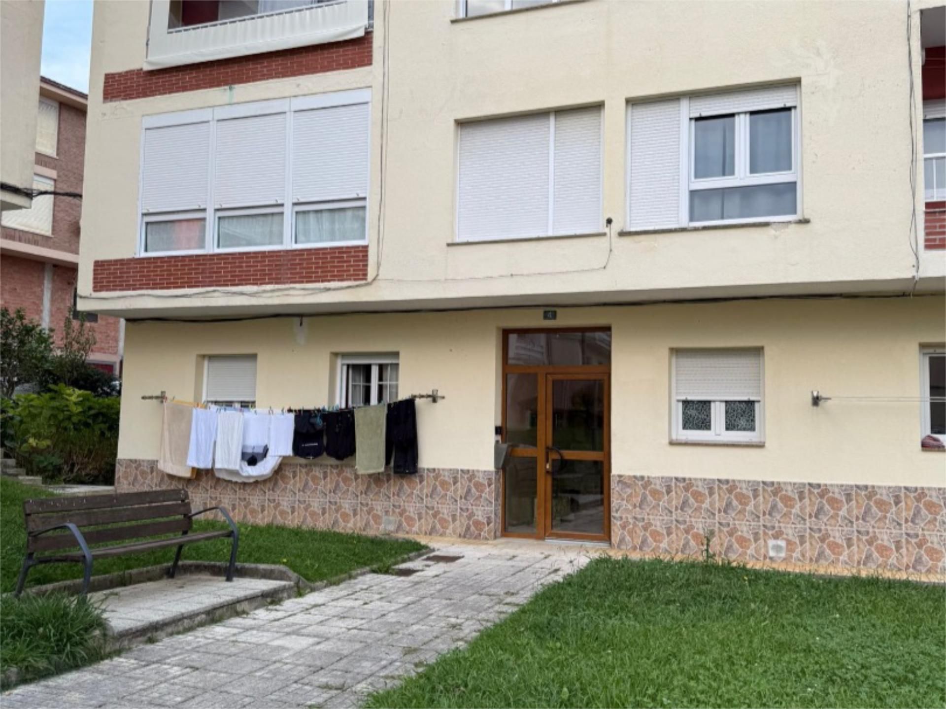 Flat to rent in Calle Manuel Cortabitarte Balbín, 4, San Vicente de la Barquera