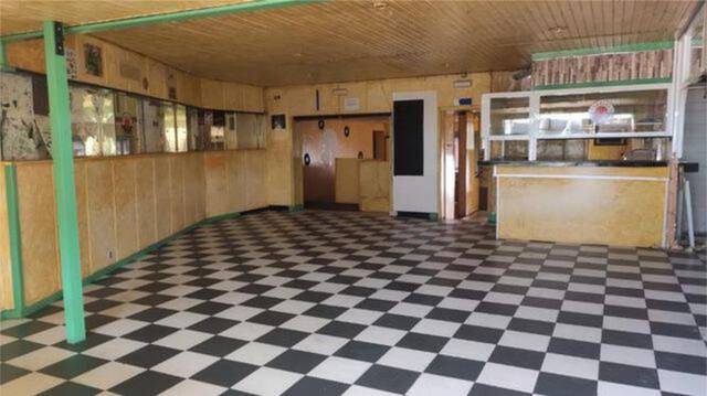 Local comercial en Alquiler en Lena