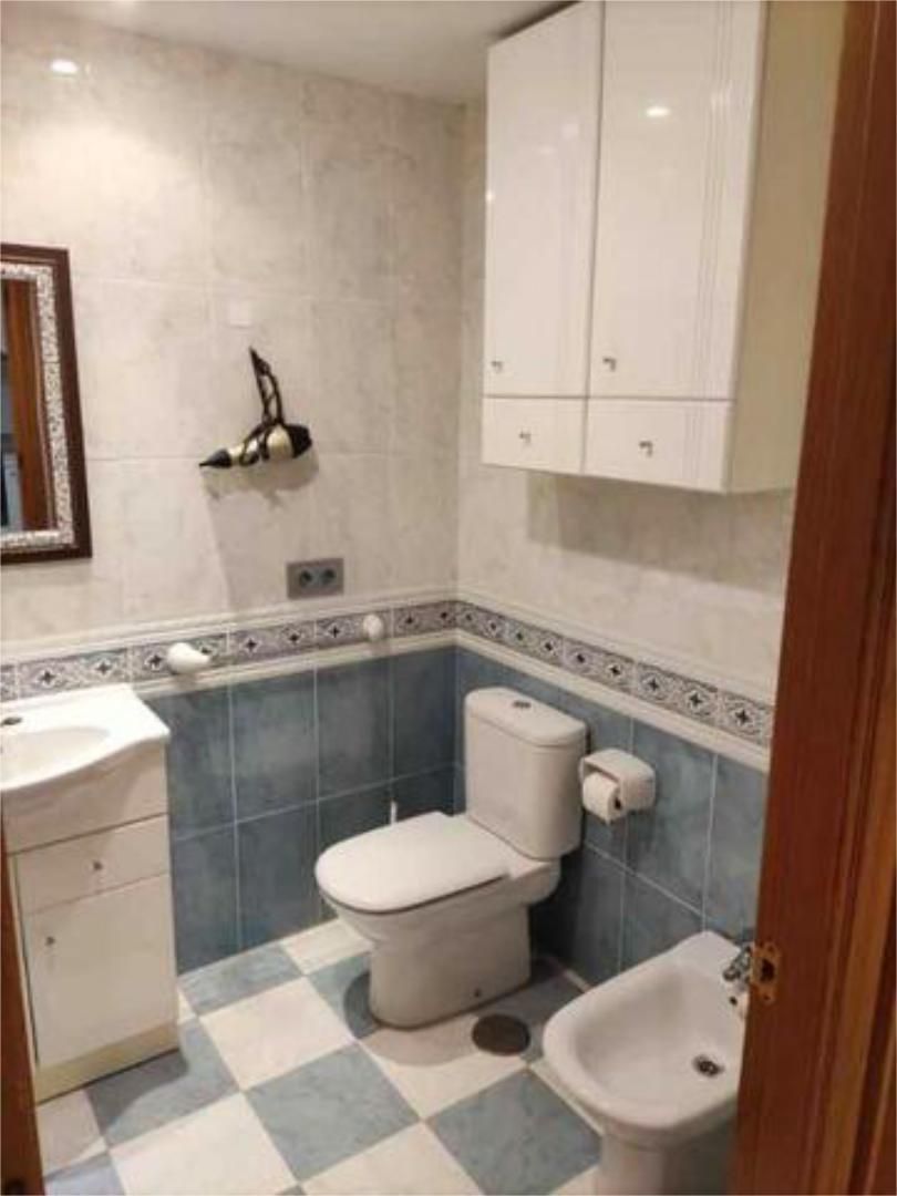 Bathroom of Apartment to rent in Parres