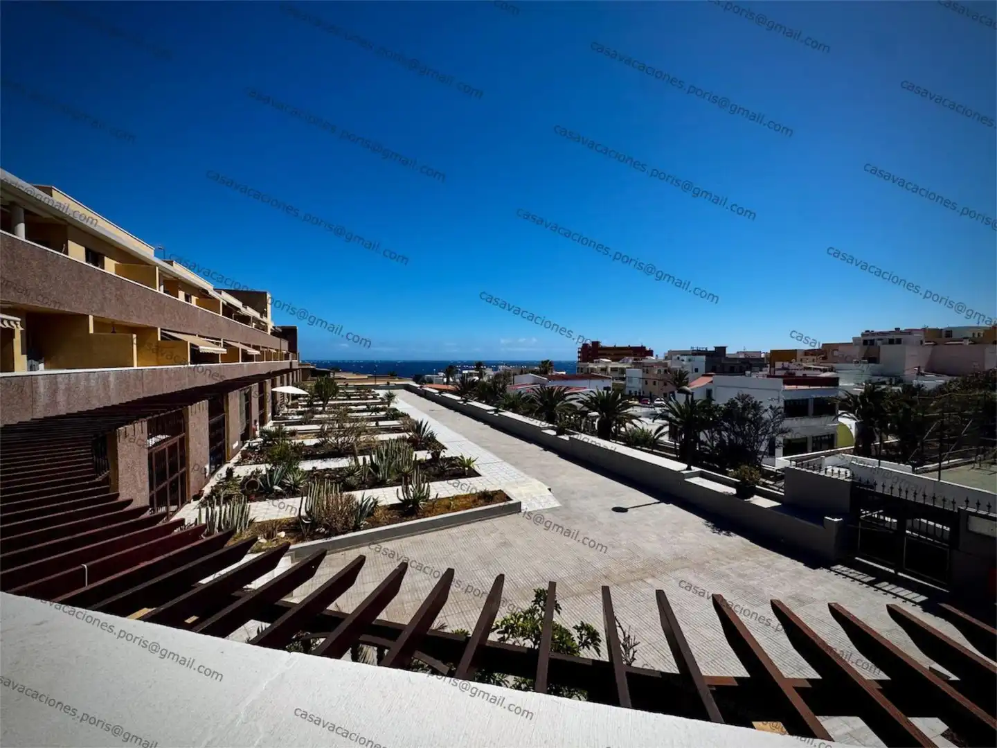 Maisonette zum Verkauf in Plaza Nuestra Señora de Fatima, 2, Arico Außenansicht von Maisonette zum Verkauf in Arico mit Privatgarten, Terrasse und Möbliert