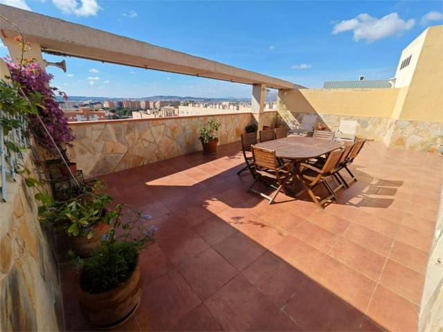 Piso en Venta en Avenida Cardenal Francisco Álvarez, 6B en Paus - Poligono San Blas