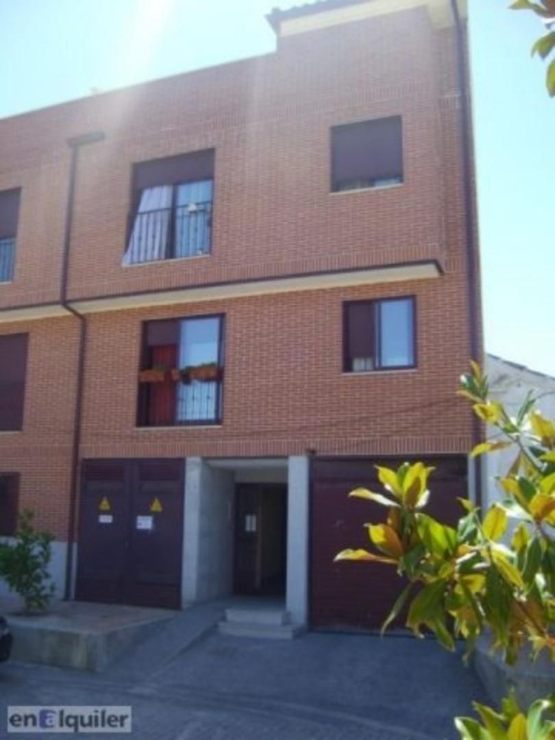 Flat for sale in Calle Pintor Blas de Prado, 35, Camarena