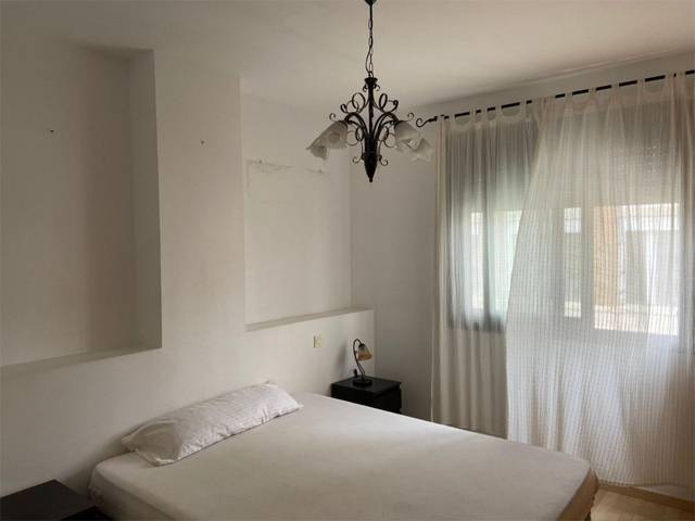 Piso en Alquiler en Calle Pacífico, 18 en Paseo Marítimo Oeste - Pacífico