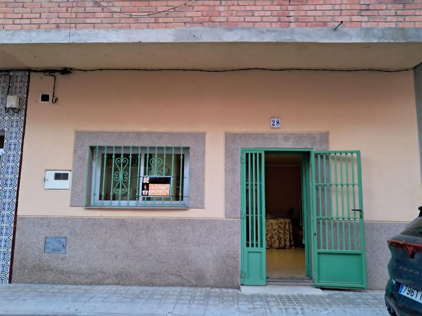 Außenansicht von Erdgeschoss zum Verkauf in Coria