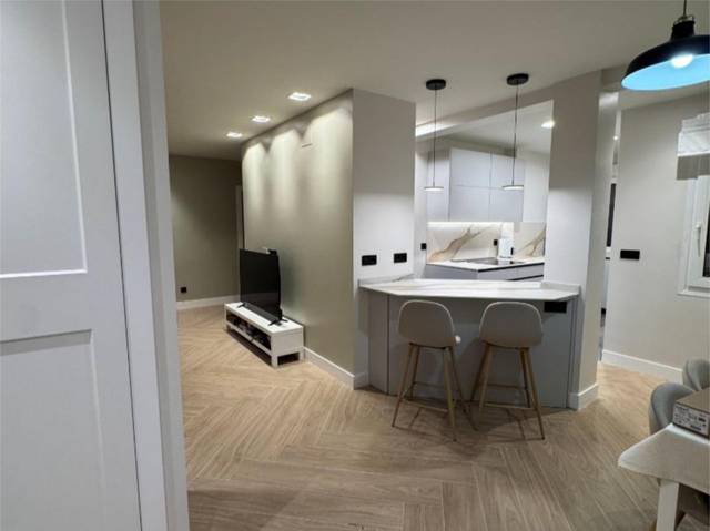 Piso en Alquiler en Martin Fernandez Villaran Kalea, 10 en Casco Viejo - Muelle