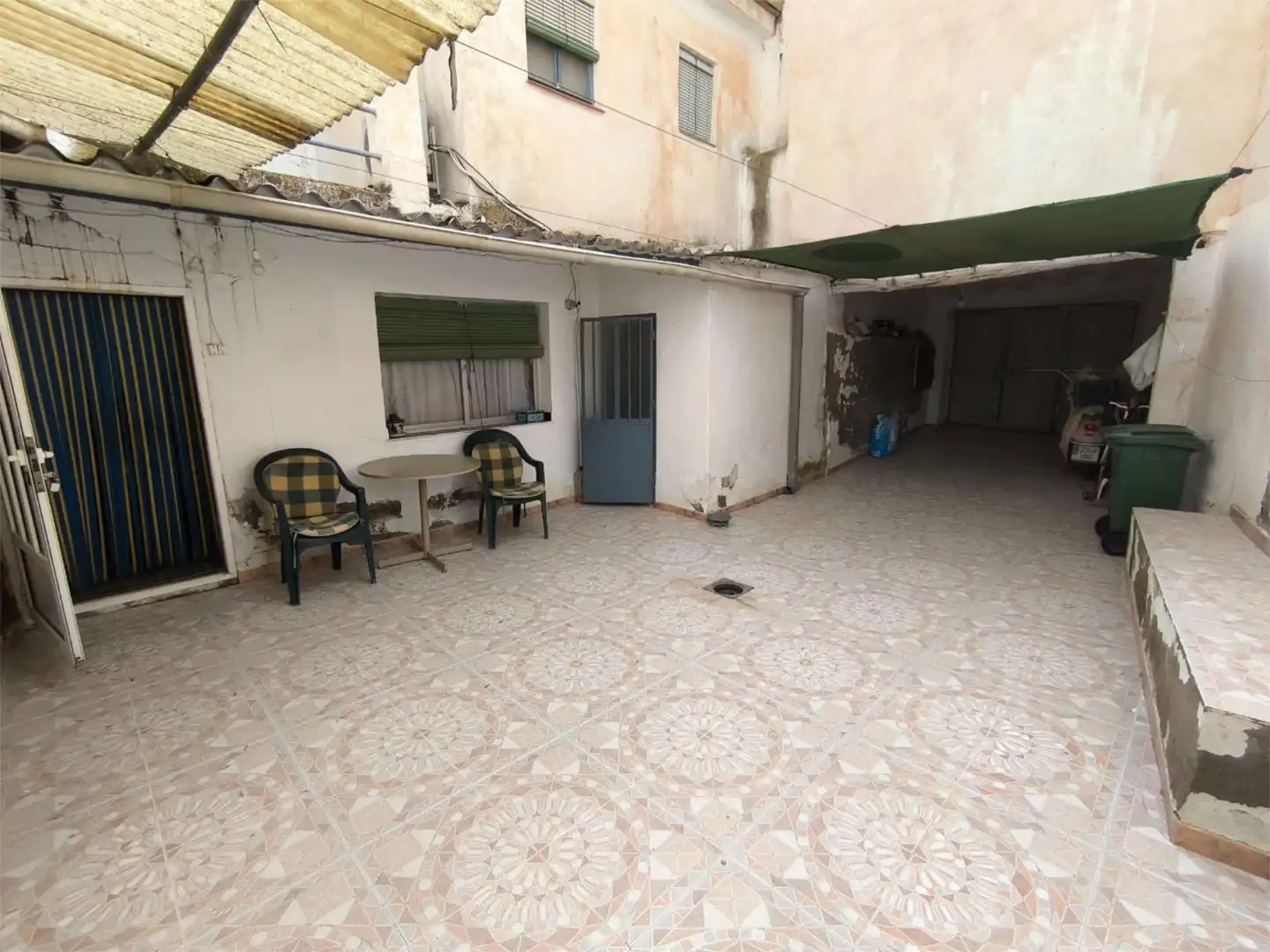 Casa adosada en venda a A-326, 19, Huéscar Casa adosada en venda en Huéscar amb Aire condicionat, Jardí privat i Terrassa