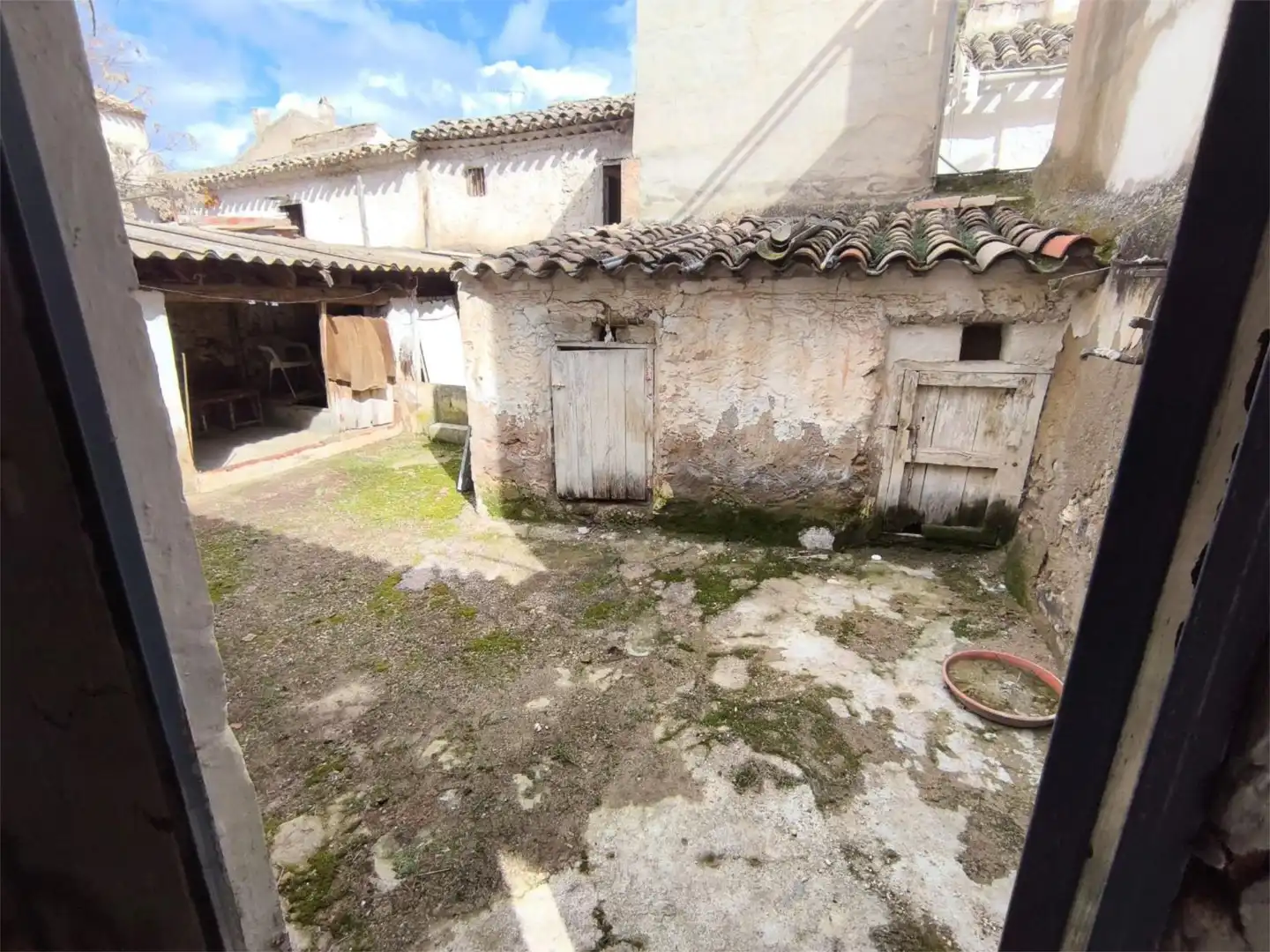Casa adosada en venda a A-326, 19, Huéscar Vista exterior de Casa adosada en venda en Huéscar amb Aire condicionat, Jardí privat i Terrassa