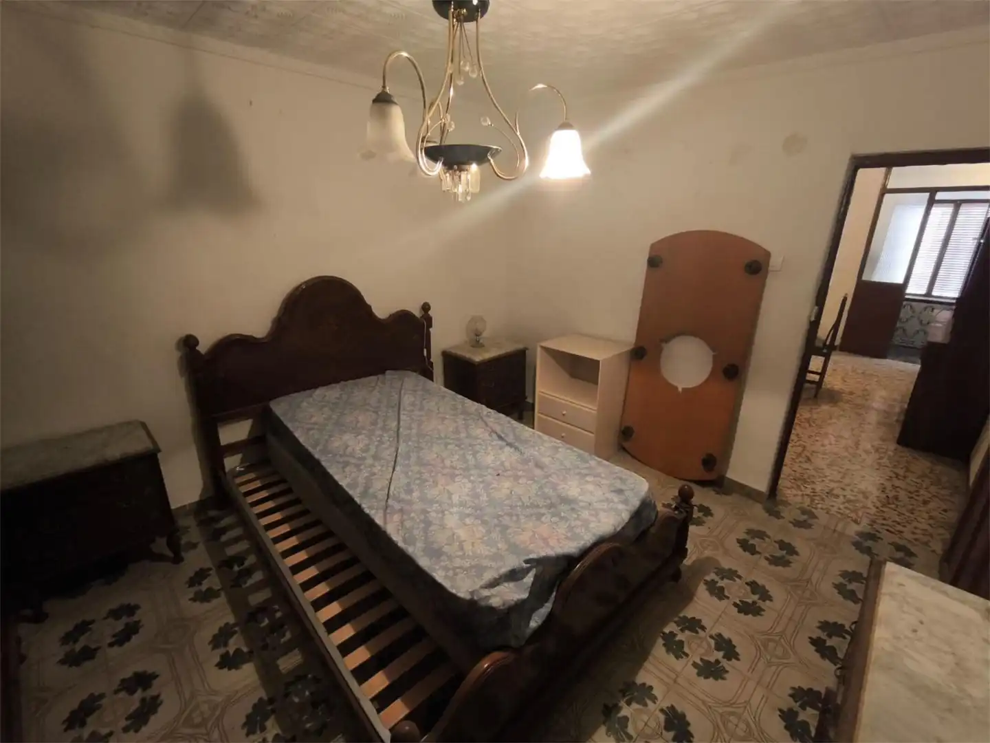 Casa adosada en venda a A-326, 19, Huéscar Dormitori de Casa adosada en venda en Huéscar amb Aire condicionat, Jardí privat i Terrassa