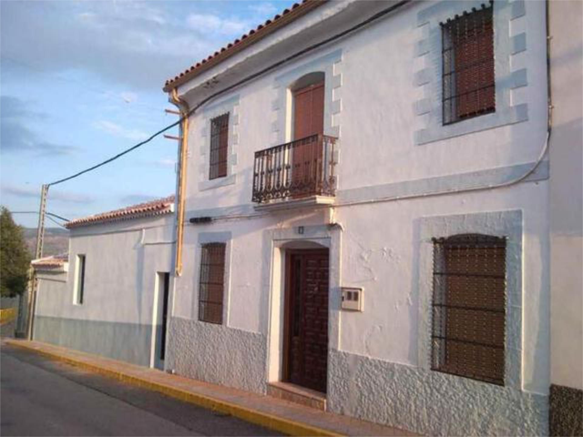 Exterior view of House or chalet for sale in Villapalacios