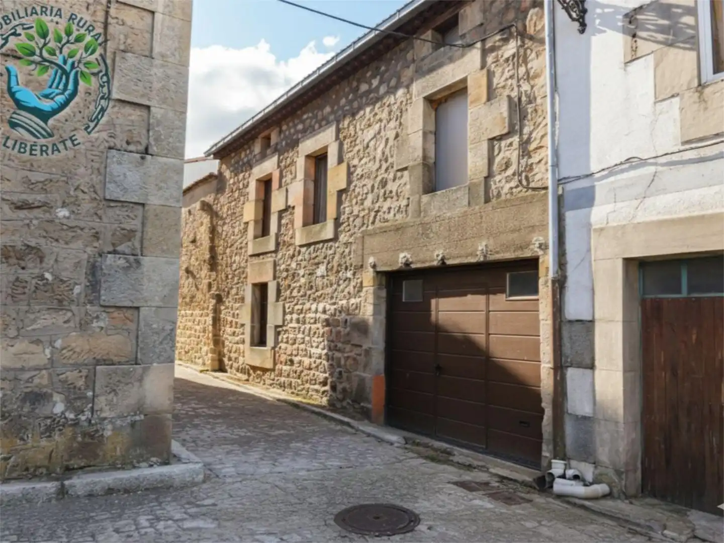 Piso en venta en Calle Urbión, 3, Duruelo de la Sierra Vista exterior de Piso en venta en Duruelo de la Sierra con Terraza, Trastero y Balcón