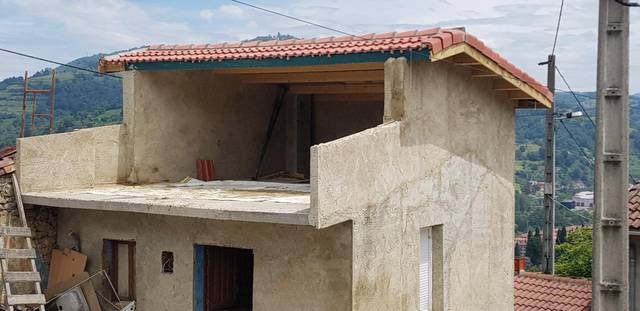 Casa adosada en Venta en Caserio la Moquina, 12 en Sama