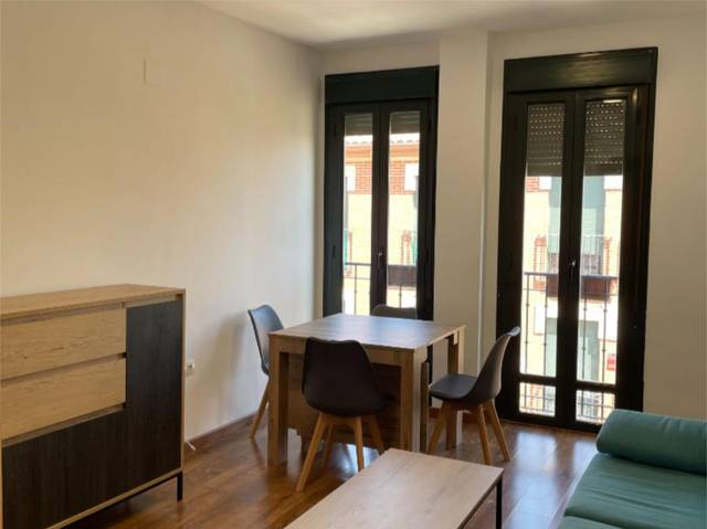 Piso en Venta en Calle Conde de Cedillo, 26 en Cedillo del Condado