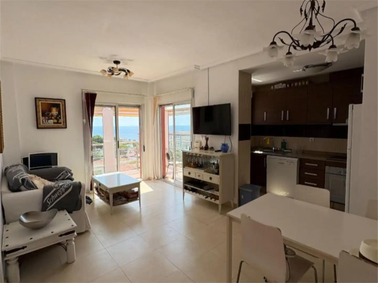 Attic for sale in Calle Pleamar, 11, Punta Prima Living room of Attic for sale in Torrevieja with Air Conditioner, Terrace and Swimming Pool