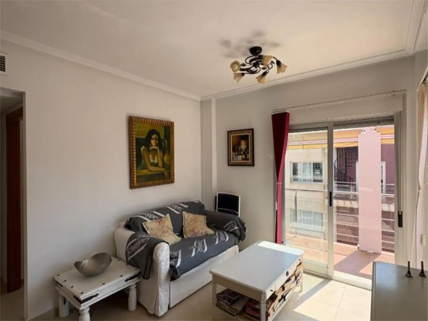 Attic for sale in Calle Pleamar, 11, Punta Prima Living room of Attic for sale in Torrevieja with Air Conditioner, Terrace and Swimming Pool