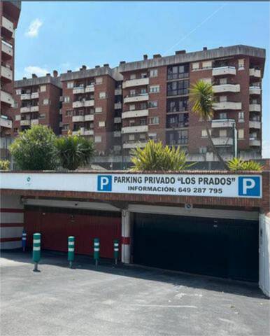 Garaje en Alquiler en Teatinos - Los Prados