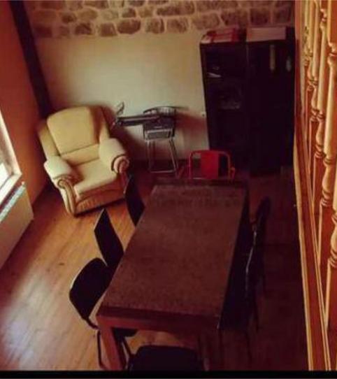 Casa adosada de alquiler en Campoo de Yuso, Cantabria - imagen 2 Foto 2 de Casa adosada de alquiler en Campoo de Yuso, Cantabria