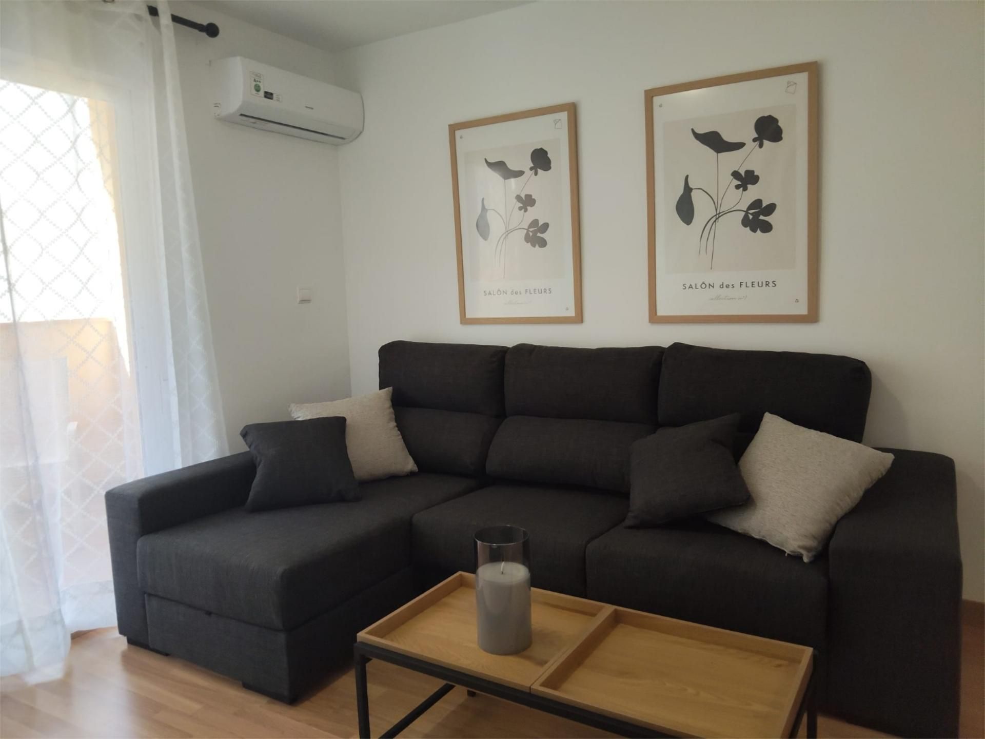 Flat to rent in Pasaje Violeta, 4, Santa Fe Living room of Flat to rent in Santa Fe  with Air Conditioner and Terrace