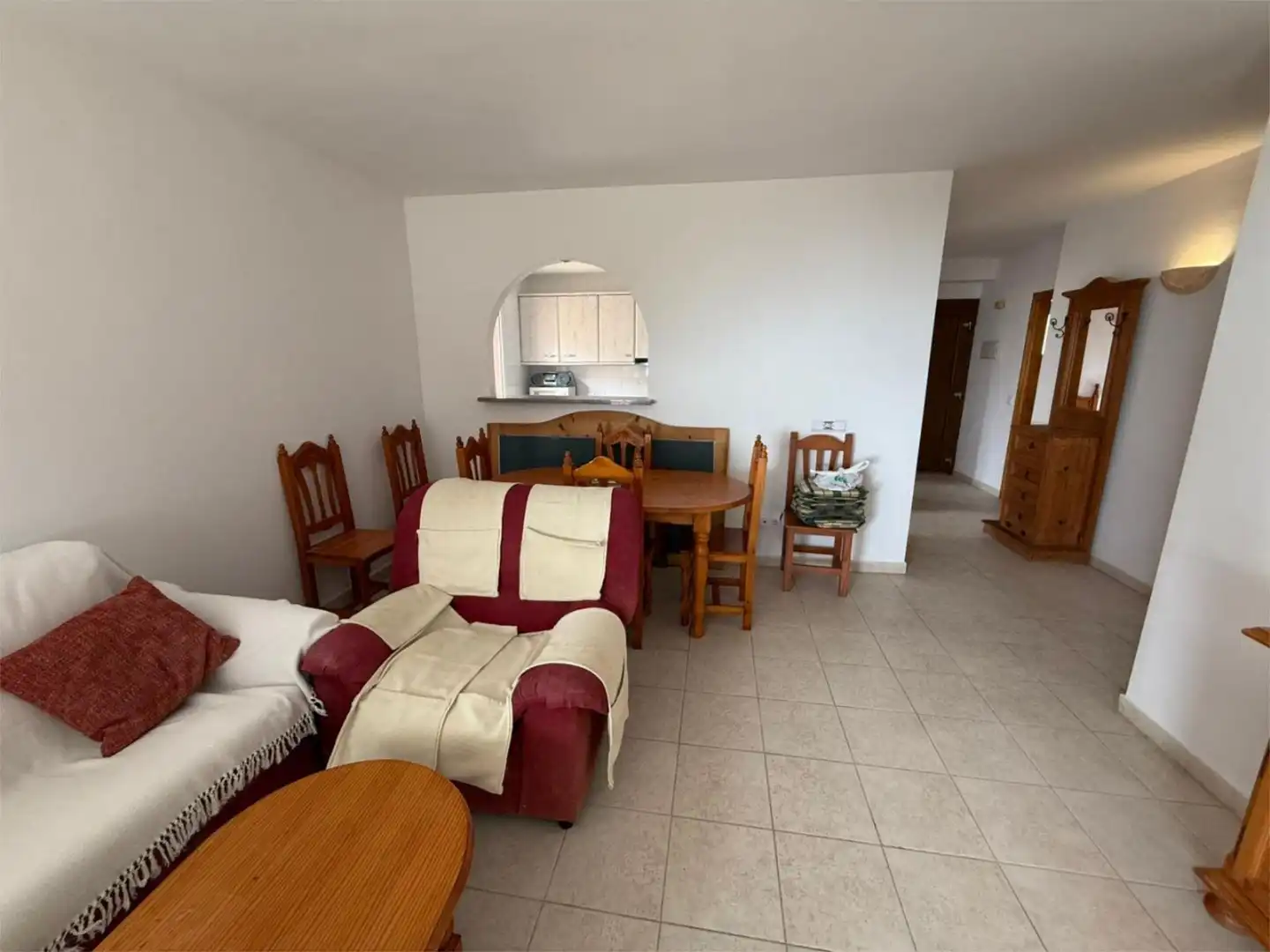 Apartament de lloguer a Calle Betula, 3, La Capellanía - El Higuerón Menjador de Apartament de lloguer en Benalmádena amb Aire condicionat, Terrassa i Piscina