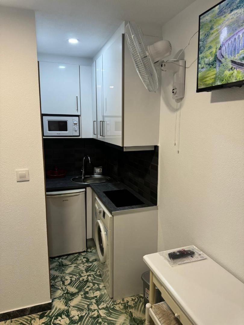 Estudio de alquiler en Carrer del Beat Nicolau Factor, 3, Oliva pueblo