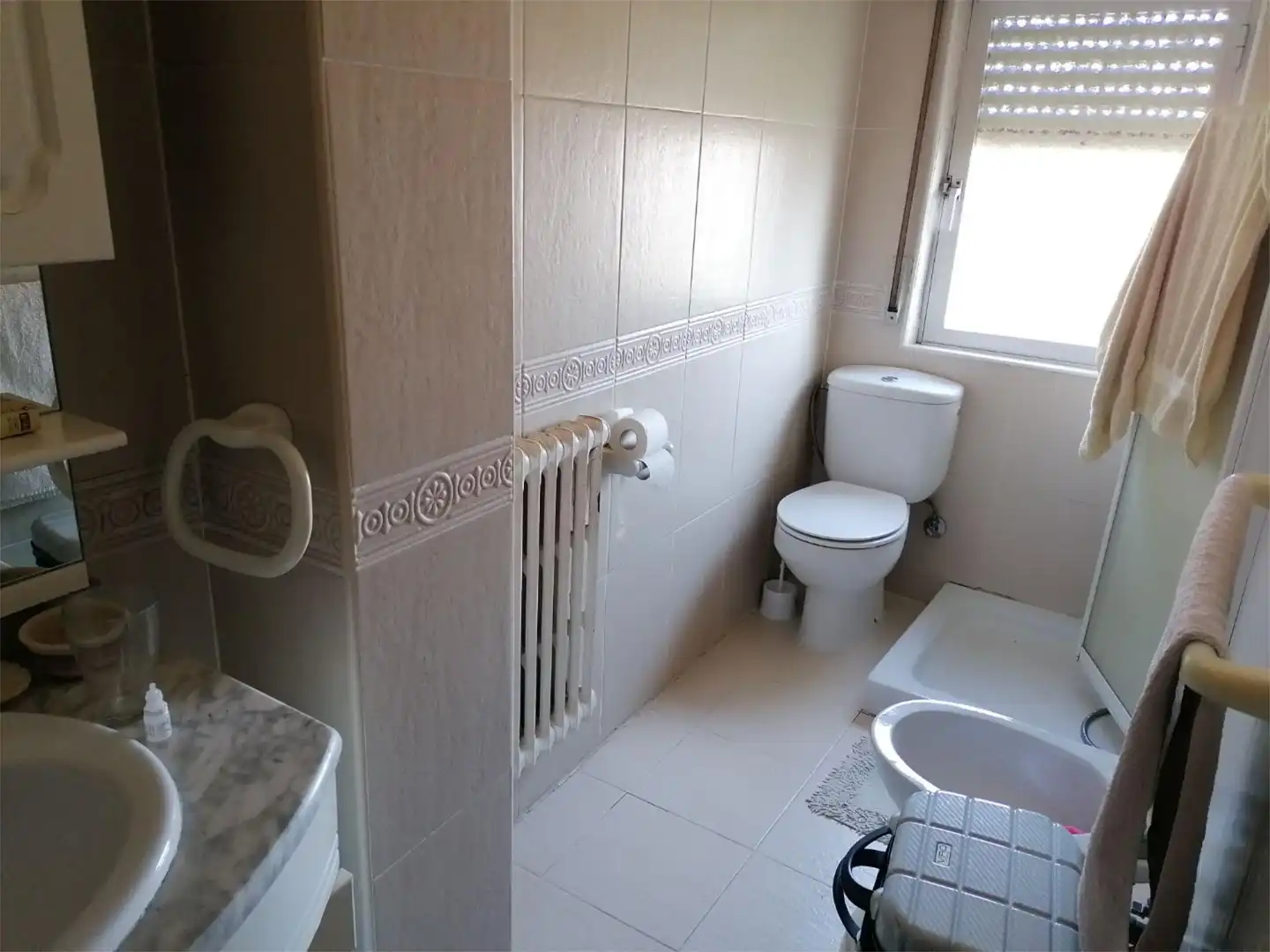 Piso en venta en Calle Vista Alegre, 28, Armunia Baño de Piso en venta en León Capital