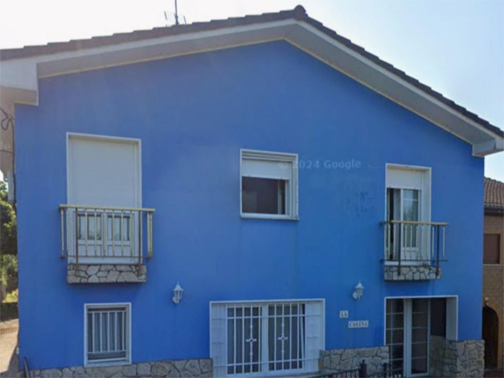 Vista exterior de Piso en venta en Piloña