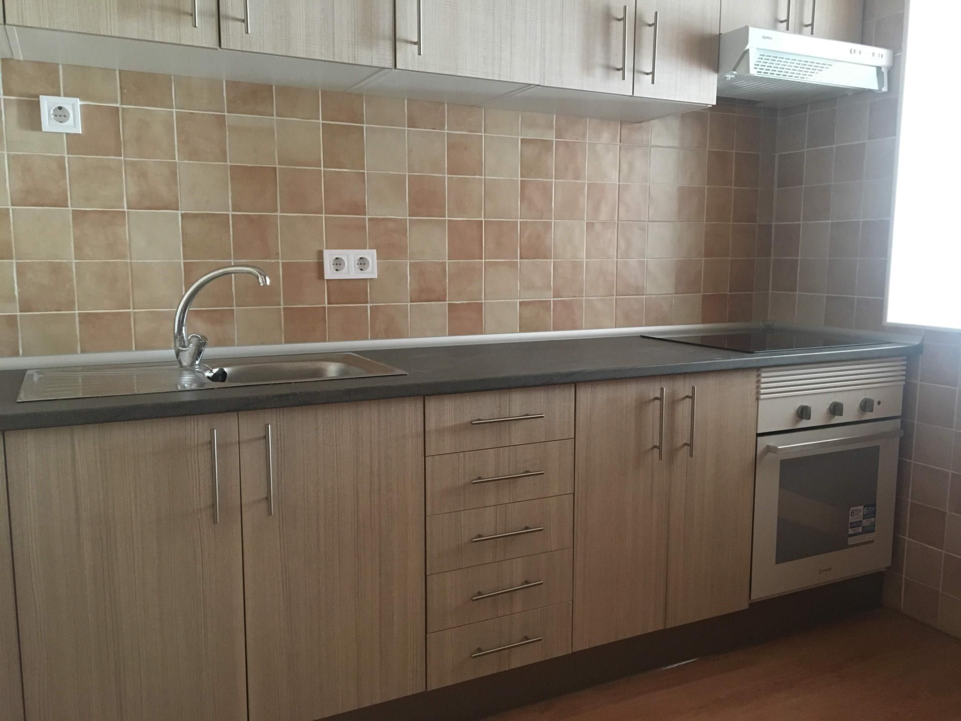 Kitchen of Flat to rent in Alcolea del Pinar  with Heating, Private garden and Storage room
