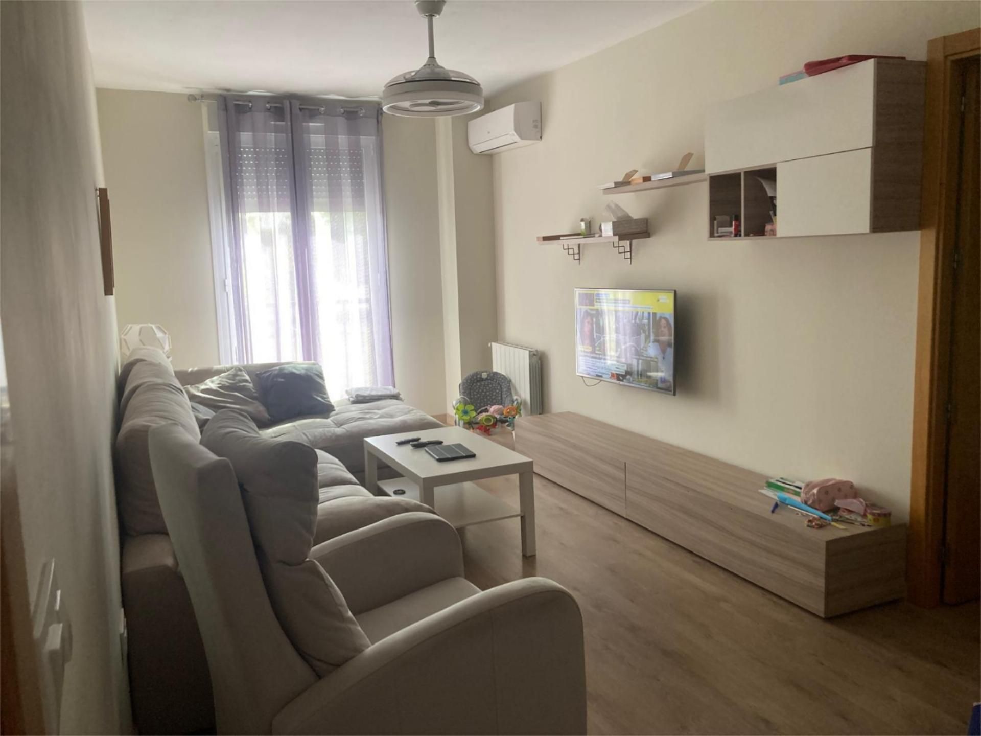 Sala d'estar de Pis en venda en Cáceres Capital