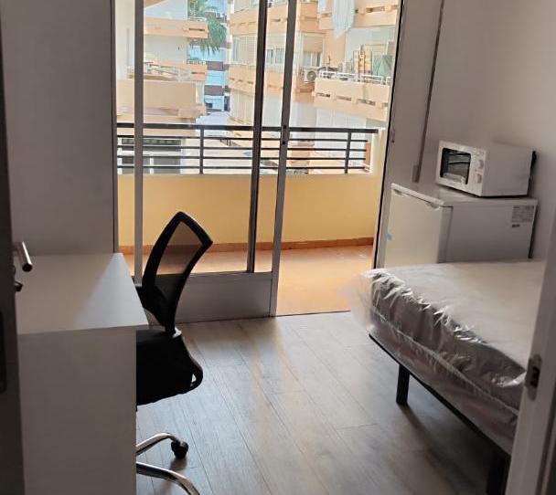 Flat to rent in Calle Sagunto, N13, Oliveros - Altamira, Almería Capital - image 1 Photo 1 of Flat to rent in Calle Sagunto, N13, Oliveros - Altamira, Almería Capital