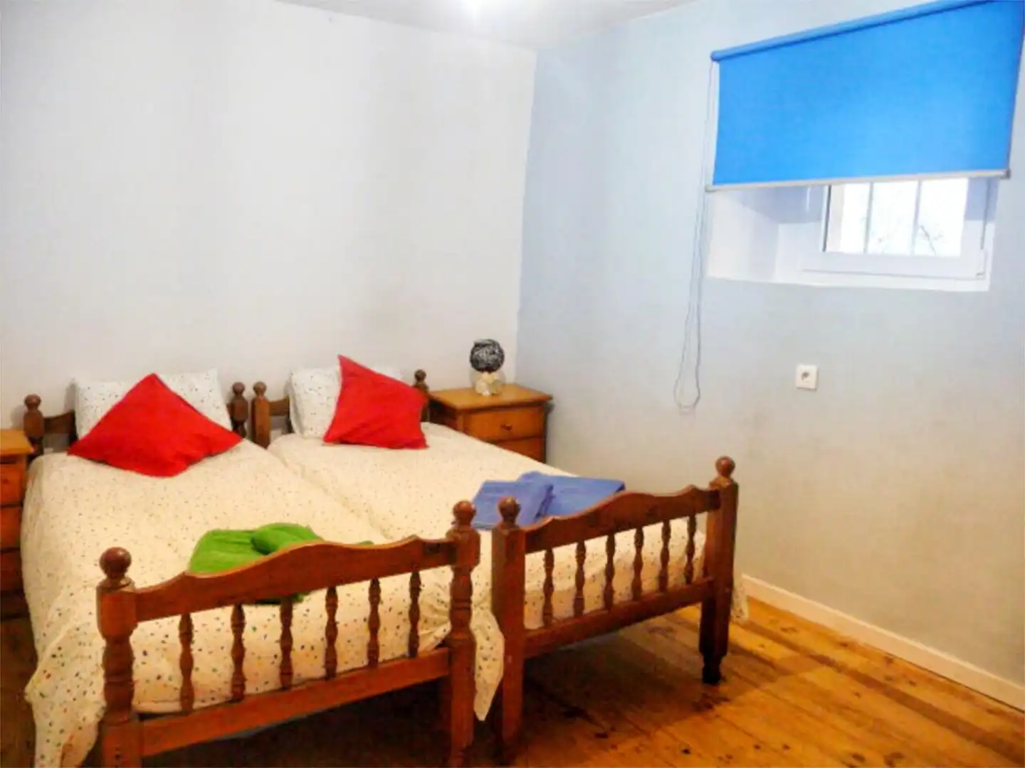 Casa o xalet en venda a Carretera Principal, 28, San Emiliano Dormitori de Casa o xalet en venda en San Emiliano amb Calefacció, Jardí privat i Parquet
