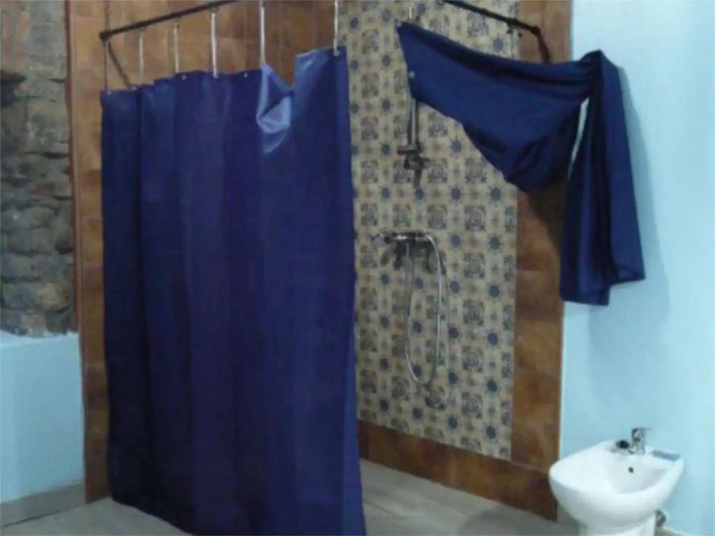Casa o xalet en venda a Carretera Principal, 28, San Emiliano Bany de Casa o xalet en venda en San Emiliano amb Calefacció, Jardí privat i Parquet