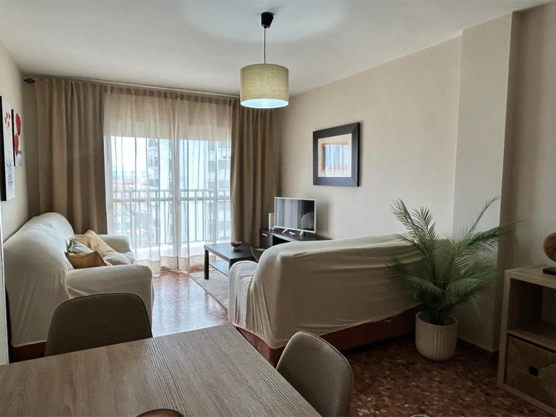 Living room of Flat to rent in Algeciras  with Balcony