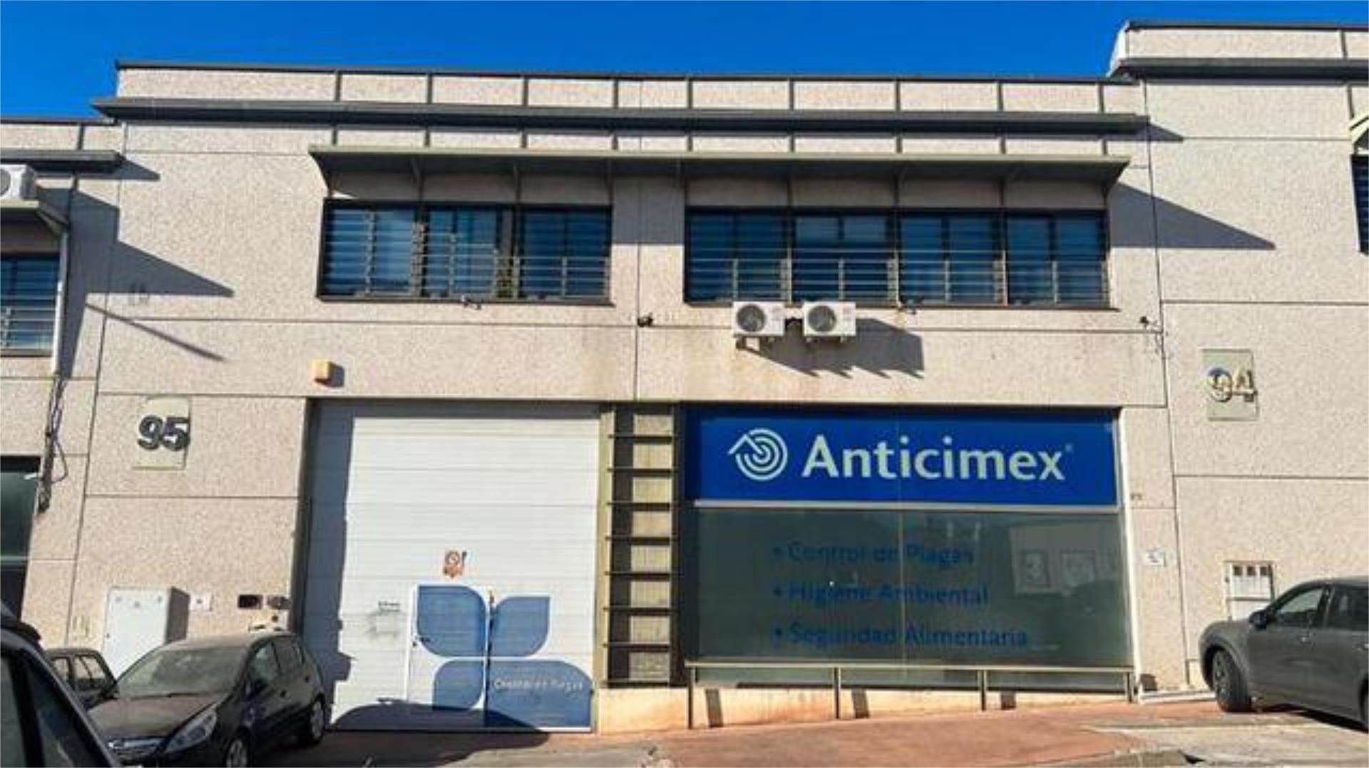 Nau industrial de lloguer a Los Naranjos Nau industrial de lloguer en Marbella amb Aire condicionat